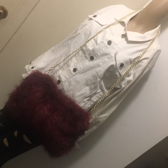 Red Burgundy handbag crossbody gold chain purse - Picture 5 of 11